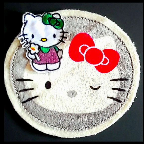 NEW Lot of 2 Hello Kitty Patches/Emblems/Appliqués! Sew On & Iron On - Picture 9 of 9